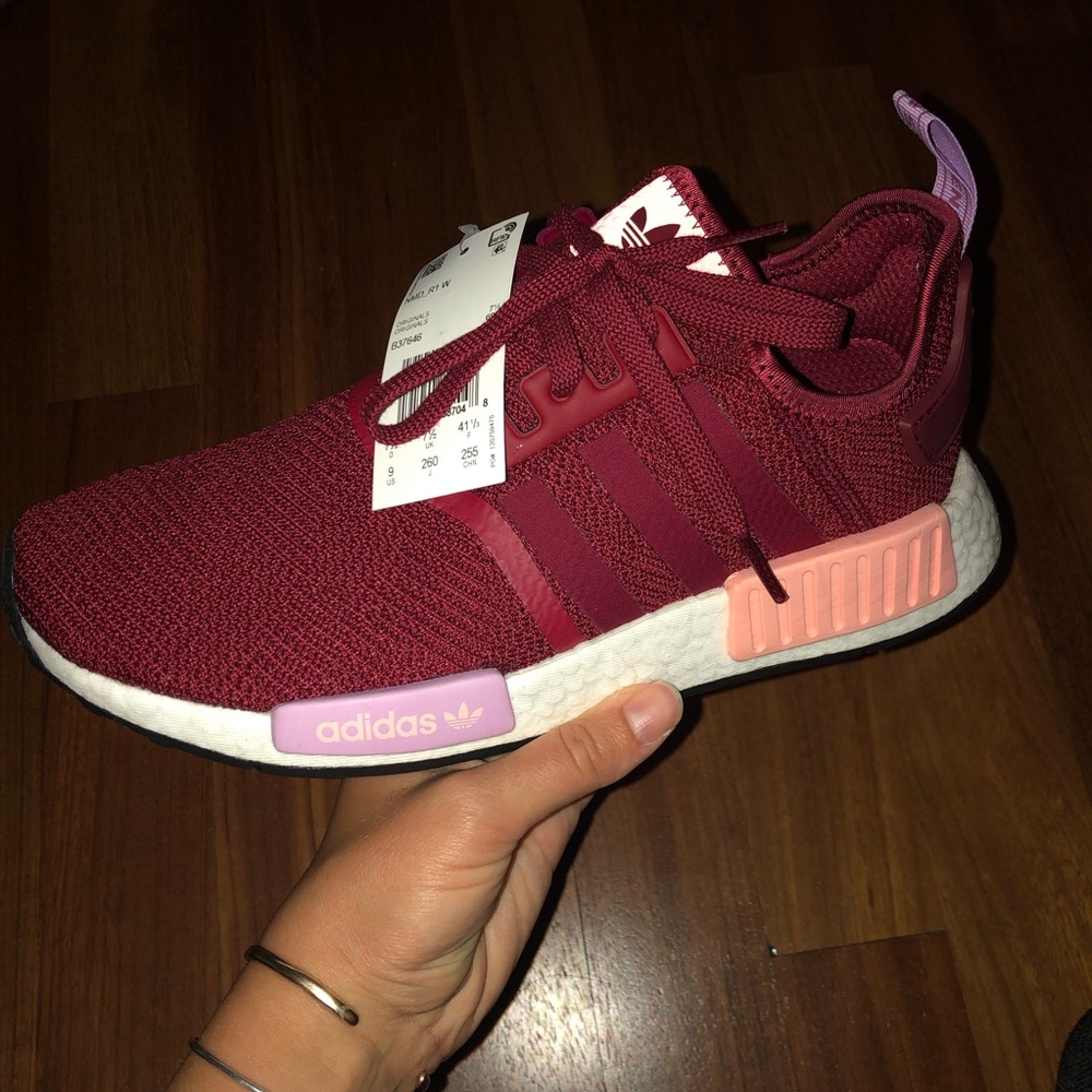 BRAND NEW Adidas NMD R1 Boosts SIZE 9